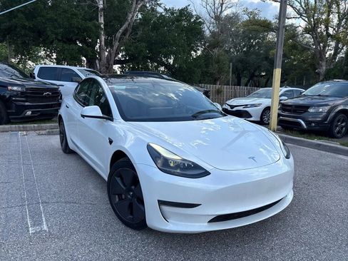 Used 2023 Tesla Model 3 Standard Range RWD image 4