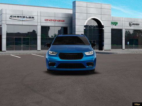 New 2026 Chrysler Pacifica Limited image 10