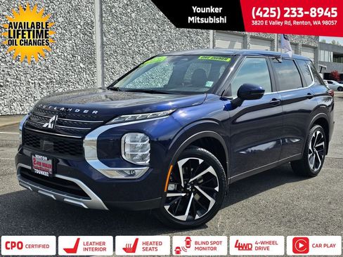 Used 2024 Mitsubishi Outlander SE AWD/4WD image 1