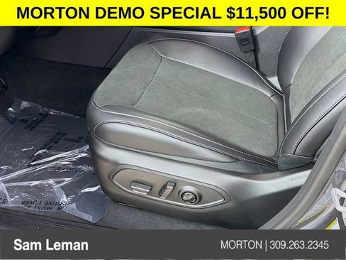 New 2025 Jeep Grand Cherokee Altitude image 18