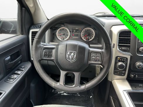 Used 2016 RAM 1500 Express AWD/4WD image 12