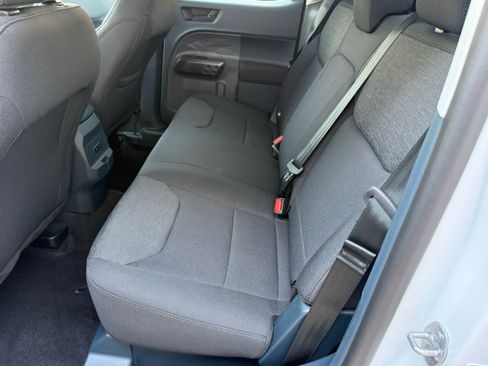 Used 2025 Ford Maverick XL w/ Equipment Group 102A AWD/4WD image 5