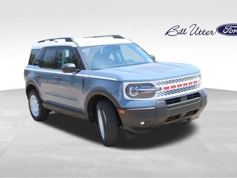 New 2026 Ford Bronco Sport Heritage w/ Convenience Package AWD/4WD image 2