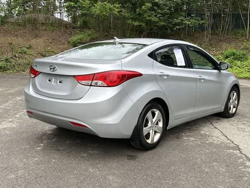 Used 2013 Hyundai Elantra GLS w/ Preferred Pkg FWD image 21