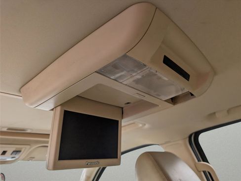 Used 2007 Cadillac Escalade AWD image 29