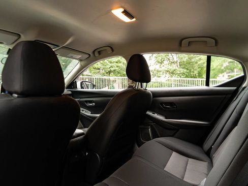 Used 2025 Nissan Sentra SV FWD image 20