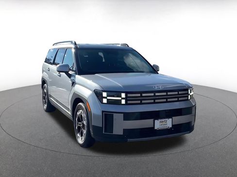 Used 2025 Hyundai Santa Fe SEL image 3