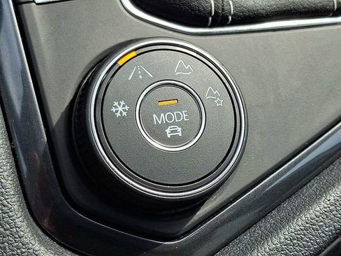 Used 2024 Volkswagen Tiguan SE R-Line AWD/4WD image 25