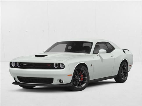 Used 2021 Dodge Challenger R/T Scat Pack w/ Dynamics Package RWD image 1