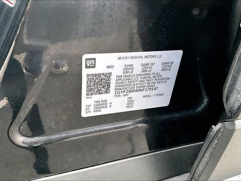 Used 2022 Cadillac XT4 Luxury w/ Cold Weather Package AWD/4WD image 32