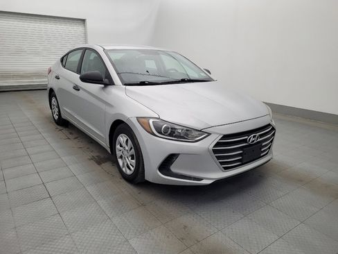 Used 2017 Hyundai Elantra SE image 13