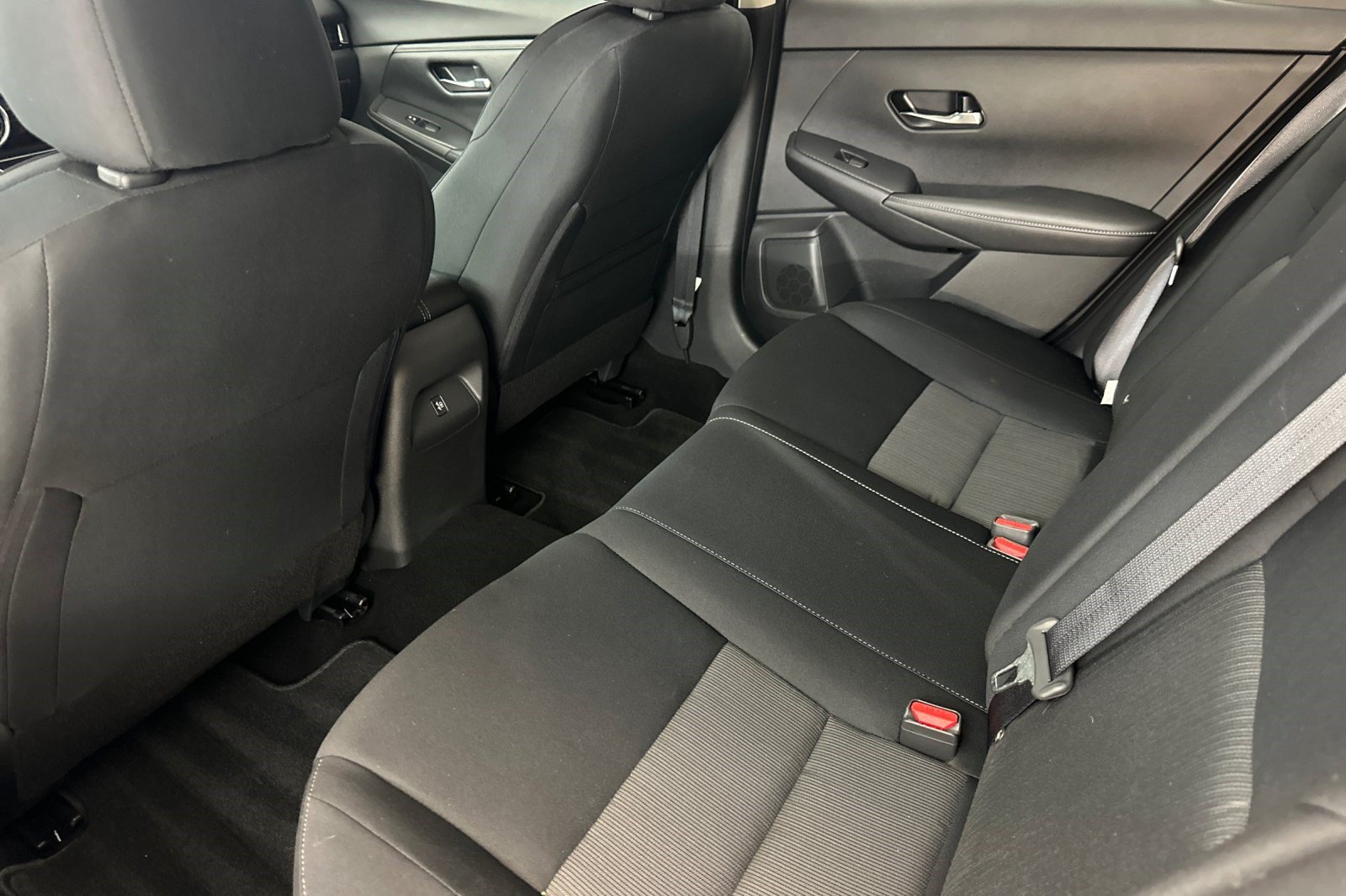 Used 2023 Nissan Sentra SV w/ All-Weather Package FWD image 23