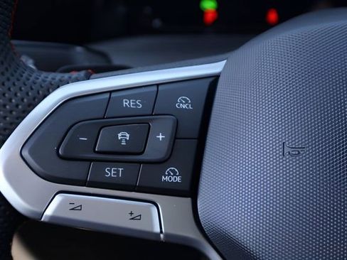New 2026 Volkswagen GTI SE FWD image 18