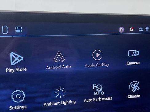 Used 2025 Chevrolet Traverse RS w/ LPO, Cargo Package image 27