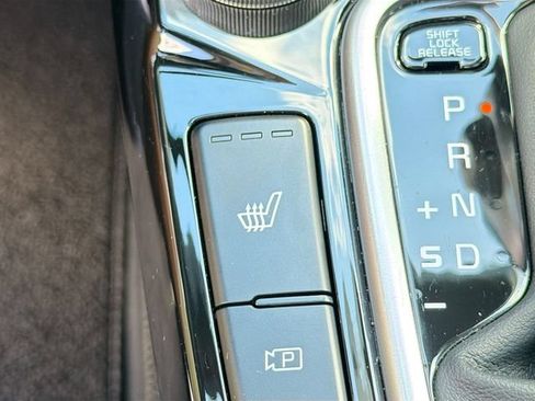 Used 2024 Kia Seltos EX FWD image 21