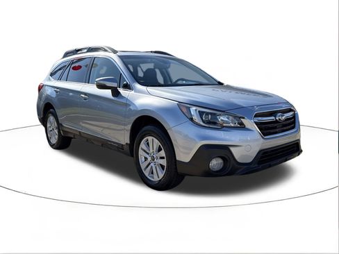 Used 2019 Subaru Outback 2.5i Premium image 1