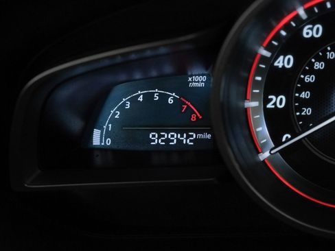 Used 2016 MAZDA MAZDA3 i Grand Touring image 20