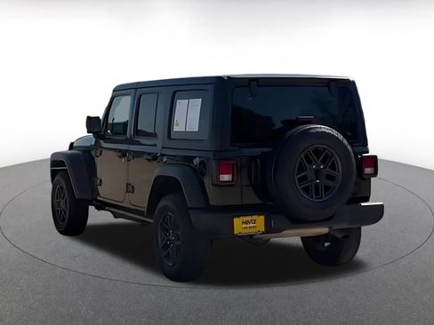 Used 2025 Jeep Wrangler Unlimited Sport AWD/4WD image 14