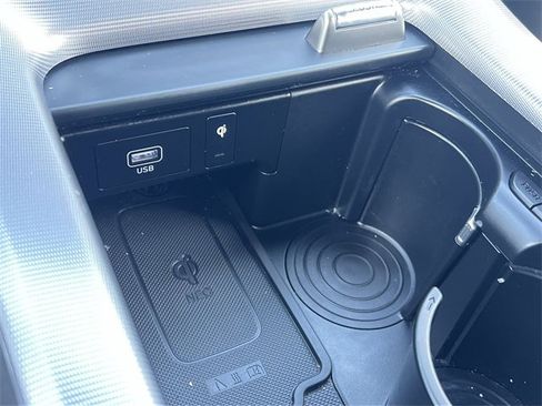 Used 2024 Hyundai Palisade Calligraphy image 18