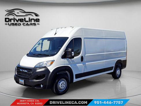 Used 2025 RAM ProMaster 2500 w/ Convenience Group FWD image 1