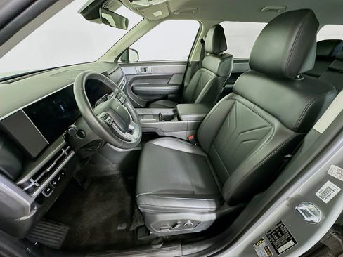 Used 2025 Hyundai Santa Fe SEL FWD image 13