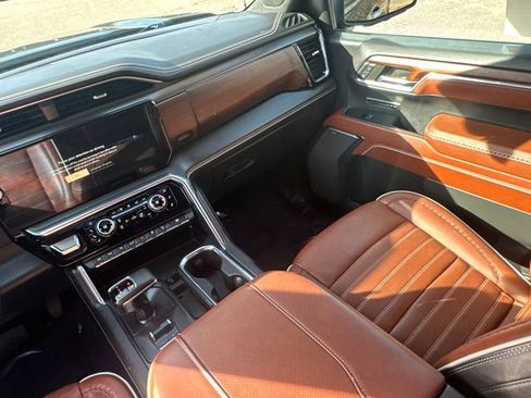 Used 2023 GMC Sierra 1500 Denali Ultimate image 27