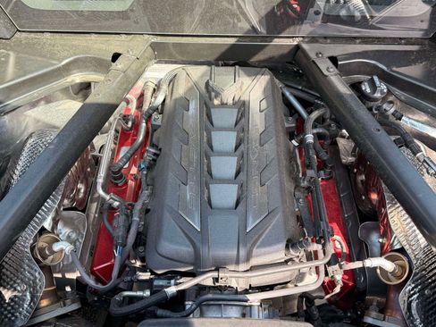 Used 2024 Chevrolet Corvette Stingray Preferred Cpe w/ Z51 Performance Package RWD image 19