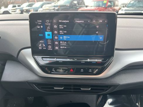 Used 2021 Volkswagen ID.4 Pro image 17