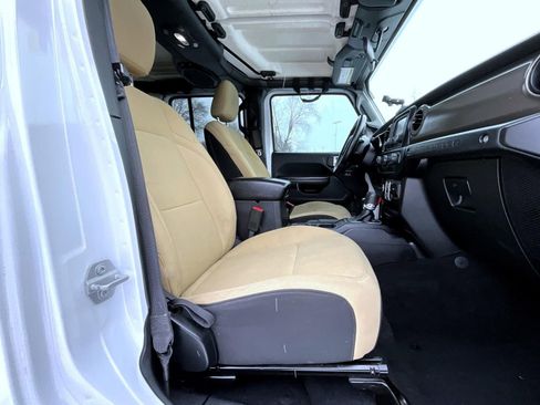 Used 2018 Jeep Wrangler Unlimited Sport S image 16