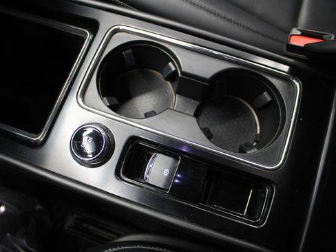 Used 2022 Lincoln Corsair AWD w/ Equipment Group 101A image 35