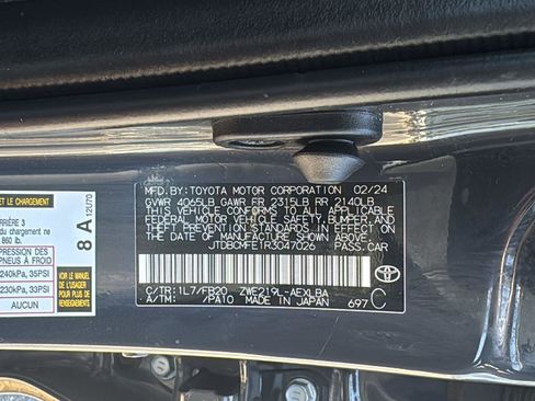 Used 2024 Toyota Corolla LE FWD image 25