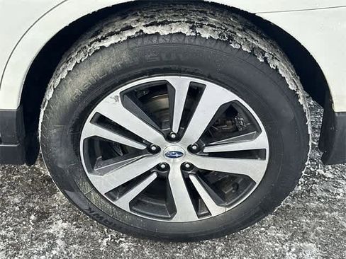 Used 2019 Subaru Outback 2.5i Limited image 5