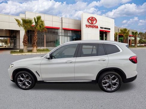 Used 2024 BMW X3 xDrive30i w/ Premium Package AWD/4WD image 7