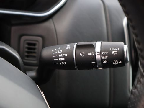 Used 2020 Land Rover Range Rover Sport SVR AWD/4WD image 35