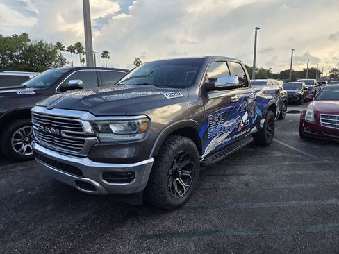 Used 2020 RAM 1500 Laramie AWD/4WD image 3