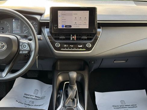 Certified 2025 Toyota Corolla LE image 22