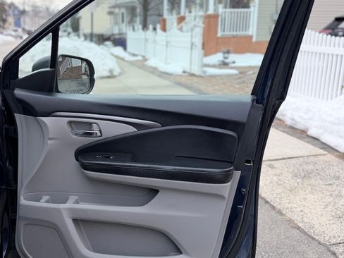 Used 2017 Honda Pilot EX-L image 32