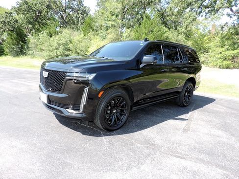 Certified 2024 Cadillac Escalade Sport Platinum w/ LPO, ONYX Package AWD/4WD image 1