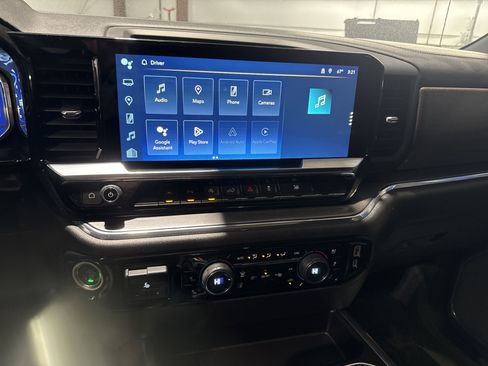 Used 2023 Chevrolet Silverado 1500 High Country w/ High Country Premium Package image 15