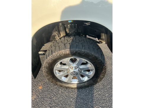 Used 2023 RAM 2500 Laramie AWD/4WD image 6
