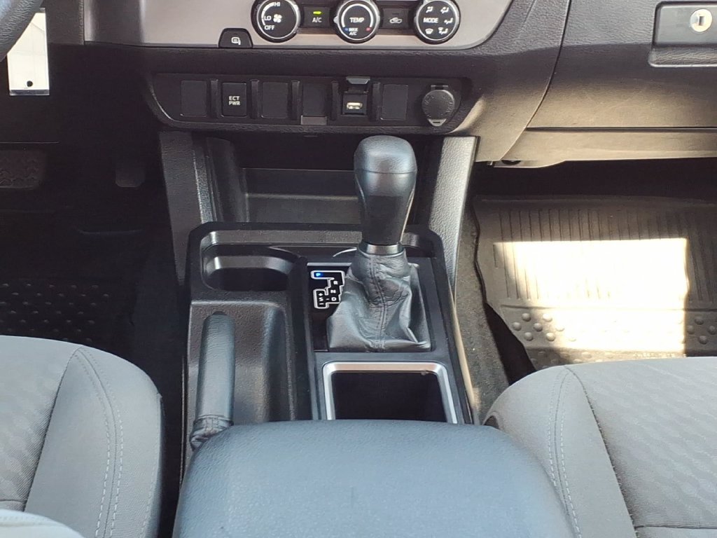 Used 2021 Toyota Tacoma SR w/ SR Convenience Package RWD image 17