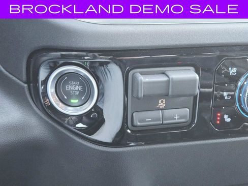 New 2026 GMC Sierra 1500 SLT w/ SLT Premium Plus Package image 33