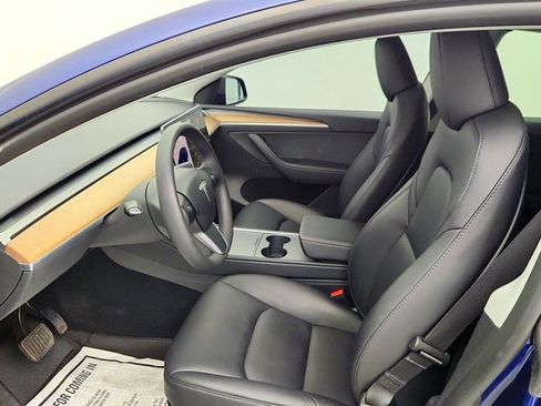 Used 2023 Tesla Model Y Long Range image 24