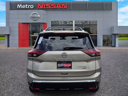 New 2026 Nissan Rogue Platinum image 5