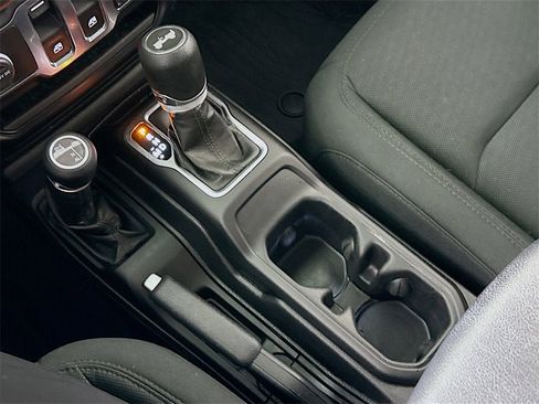 Used 2020 Jeep Wrangler Sport image 10