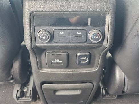 Used 2017 GMC Acadia SLT AWD/4WD image 25