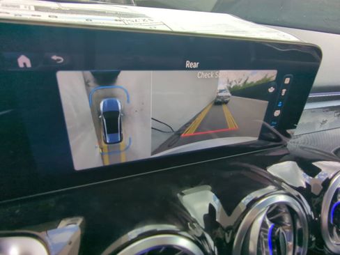 New 2025 Mercedes-Benz GLB 35 AMG GLB 35 AMG image 7