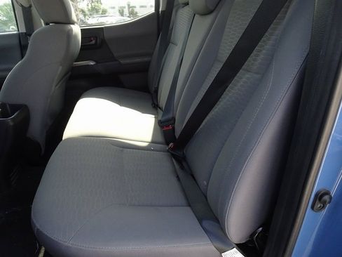 Used 2019 Toyota Tacoma SR5 image 9