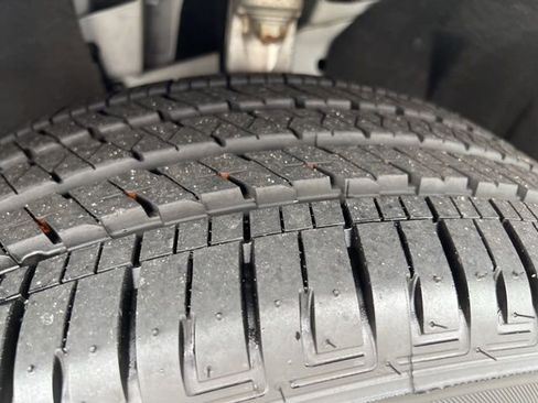 Used 2022 Dodge Durango GT image 28