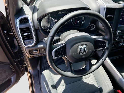 Used 2022 RAM 1500 Big Horn AWD/4WD image 35